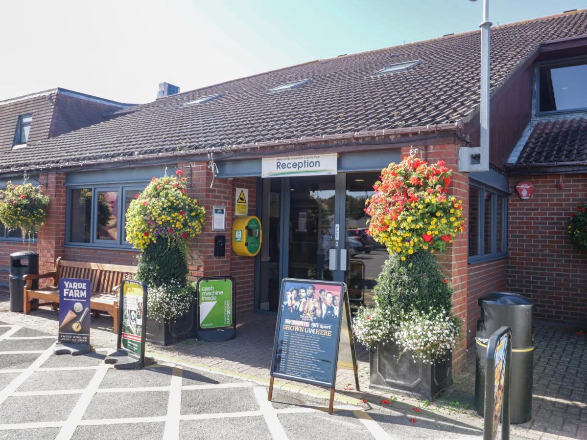 Amethyst Lodge Lymington Exteriér fotografie
